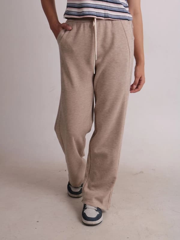 Женские спортивные брюки oversize с резинкой и карманами, удобные повседневные штаны